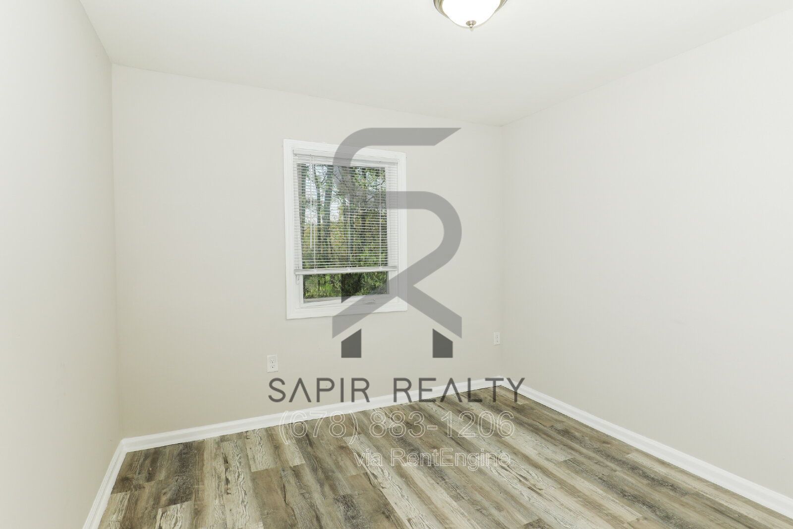 Limited-Time Offer!
Be among the FIRST 10 applicants for this listing and enjoy ZERO application fees—completely FREE. property image