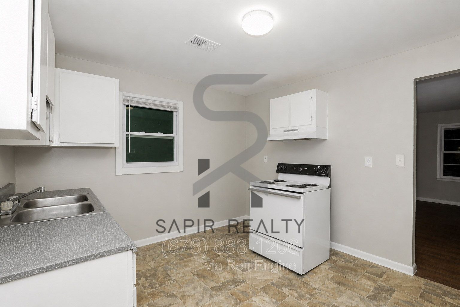 Spacious 4BR  in a Prime Warner Robins Location Near Top Attractions property image