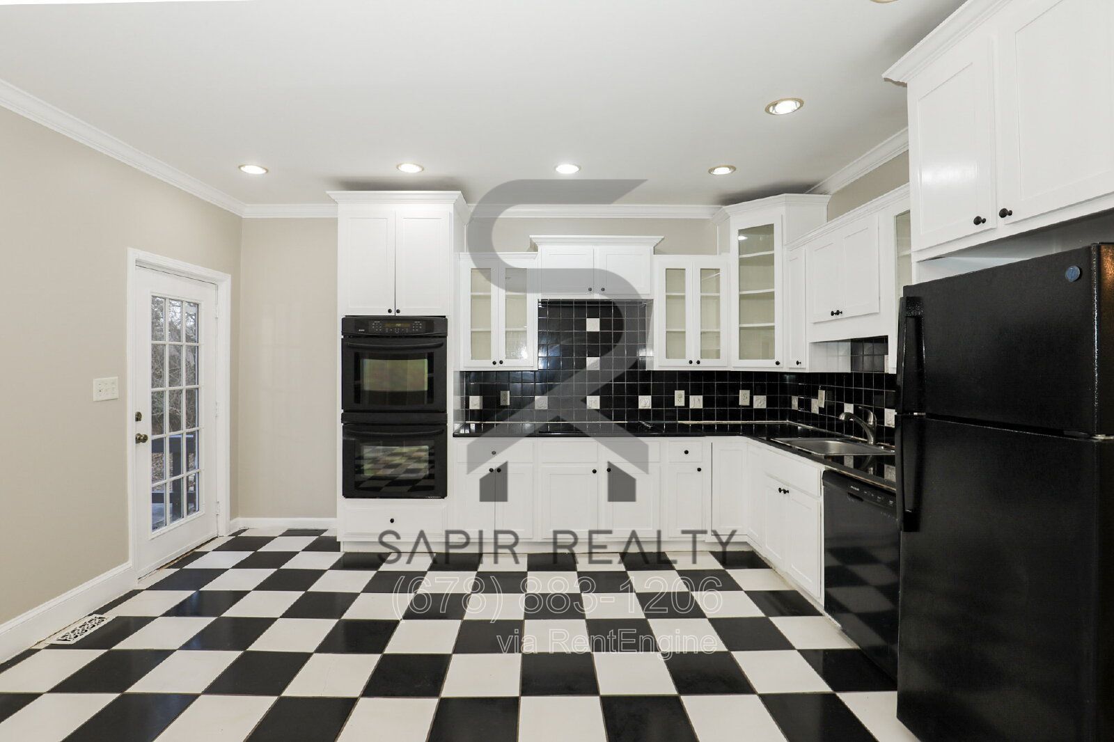 Your Expansive 5BR Home Awaits in Adams Park property image