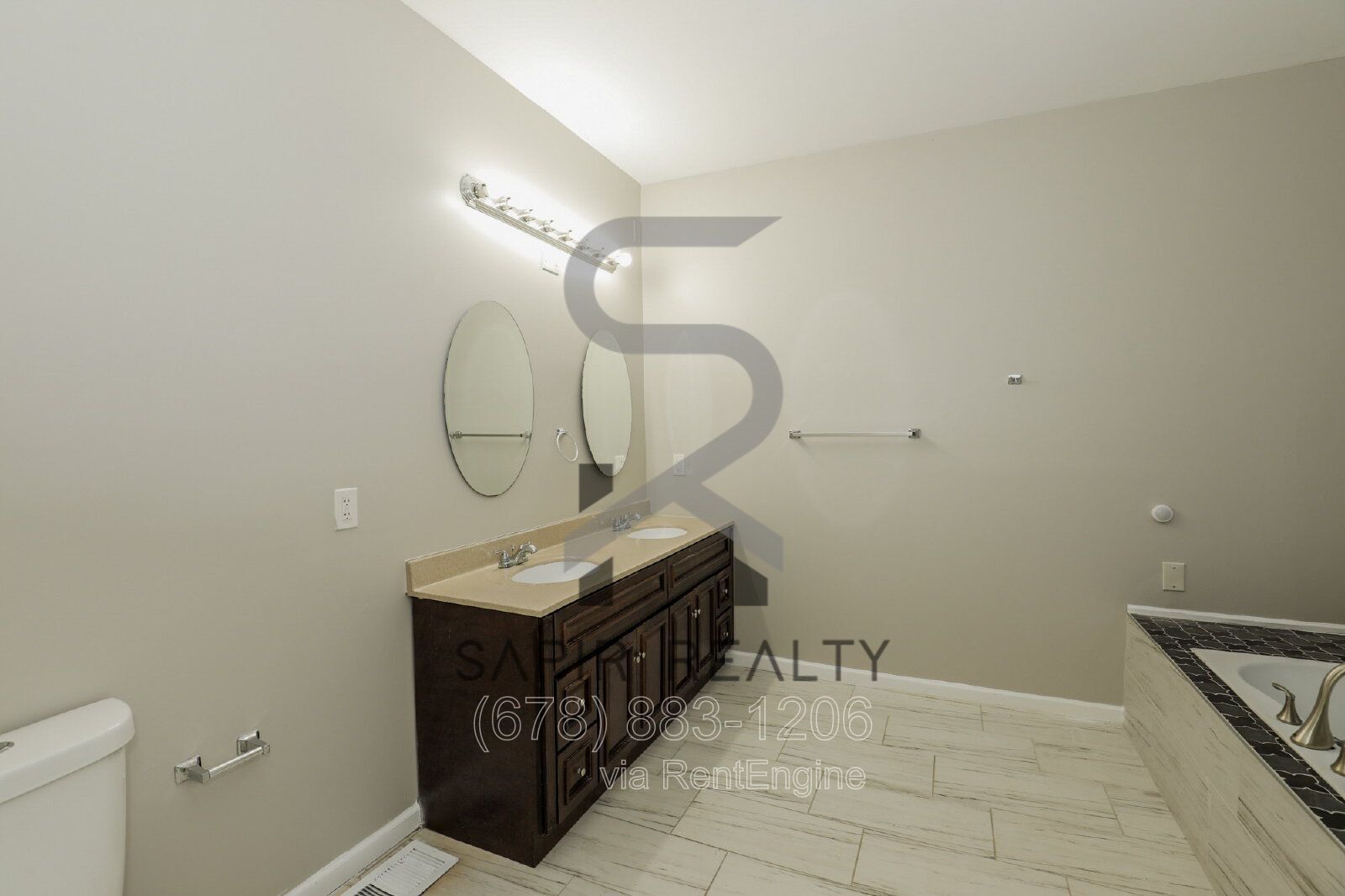 Your Expansive 5BR Home Awaits in Adams Park property image