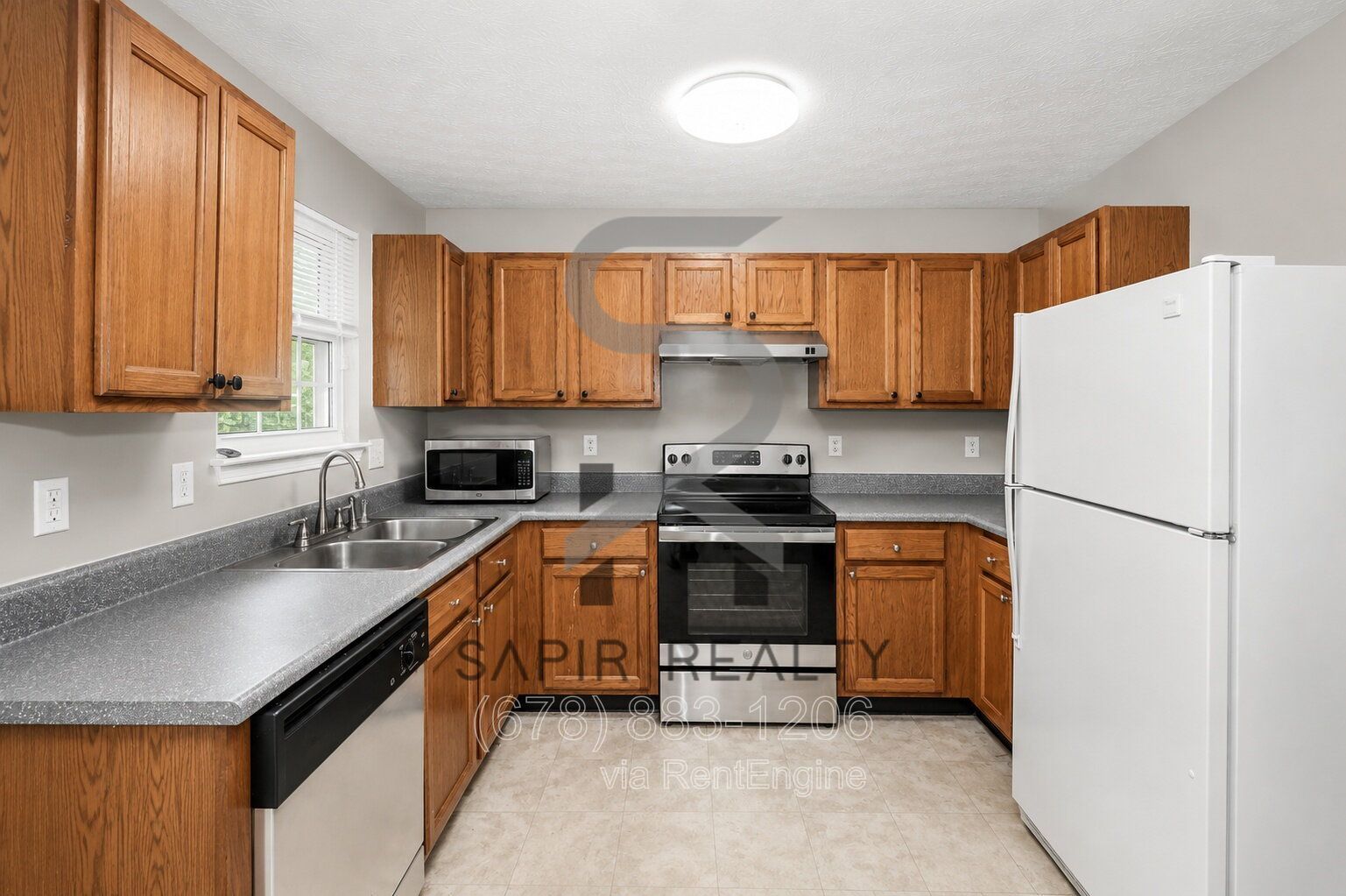 Chestnut Lake Preserve Gem – Beautiful 4BR Home in Lithonia property image