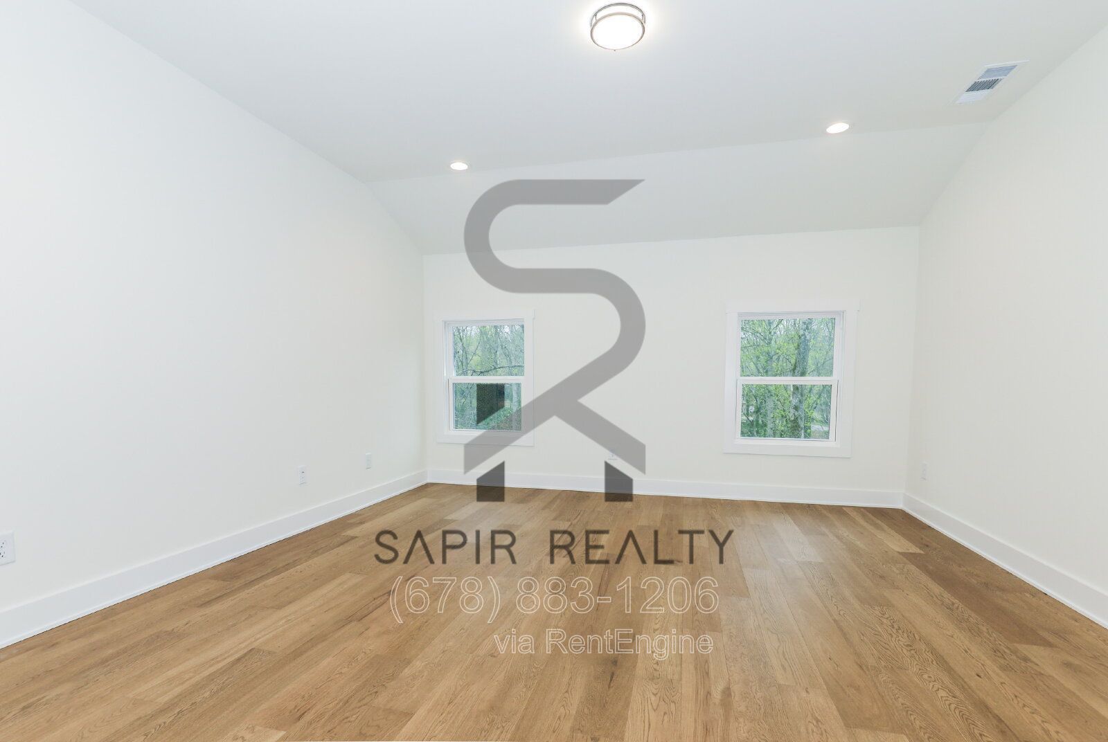 NEW LUXURY 5BR HOME | 10FT CEILINGS | NEAR LAKE LANIER | MOVE-IN READY property image