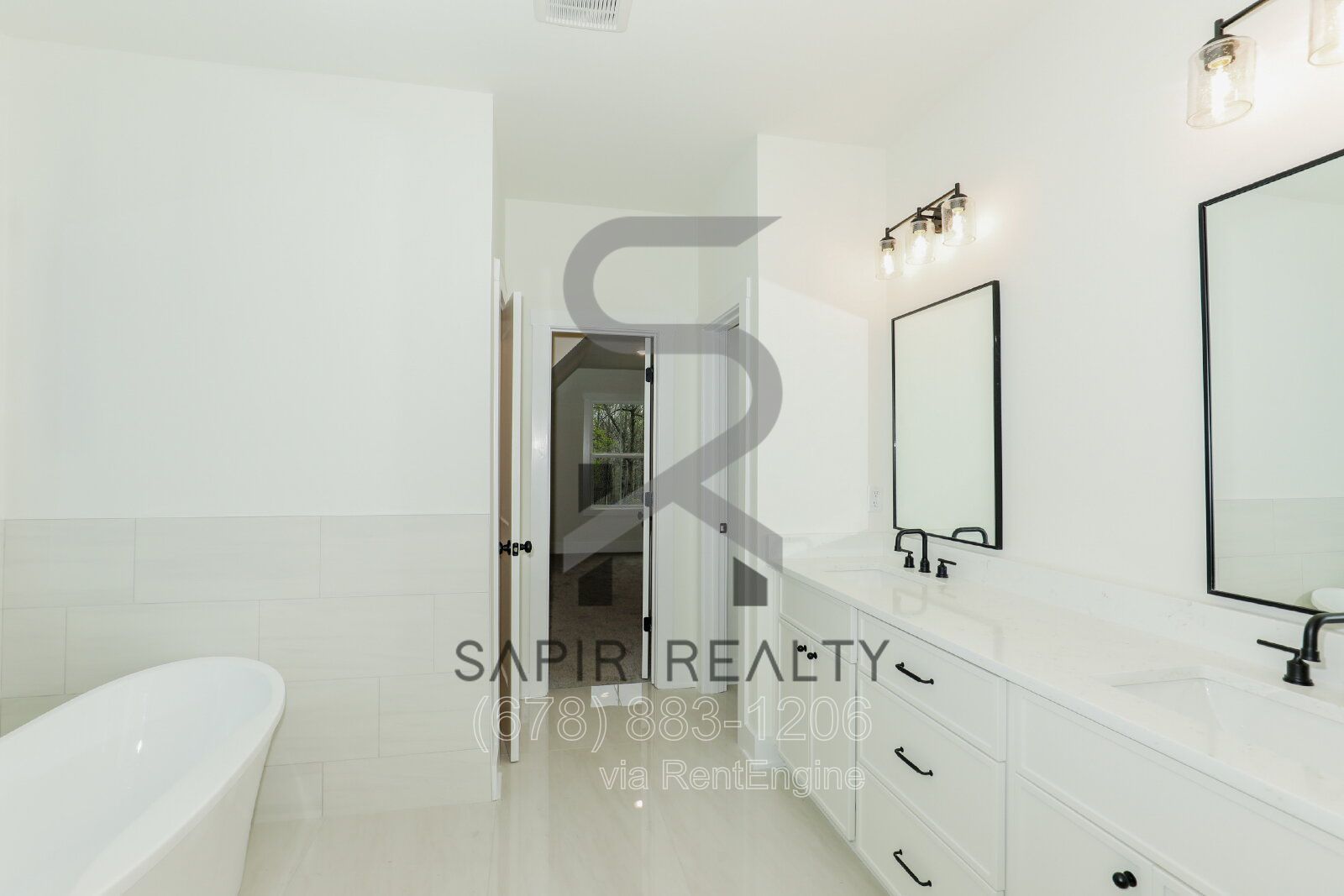 NEW LUXURY 5BR HOME | 10FT CEILINGS | NEAR LAKE LANIER | MOVE-IN READY property image