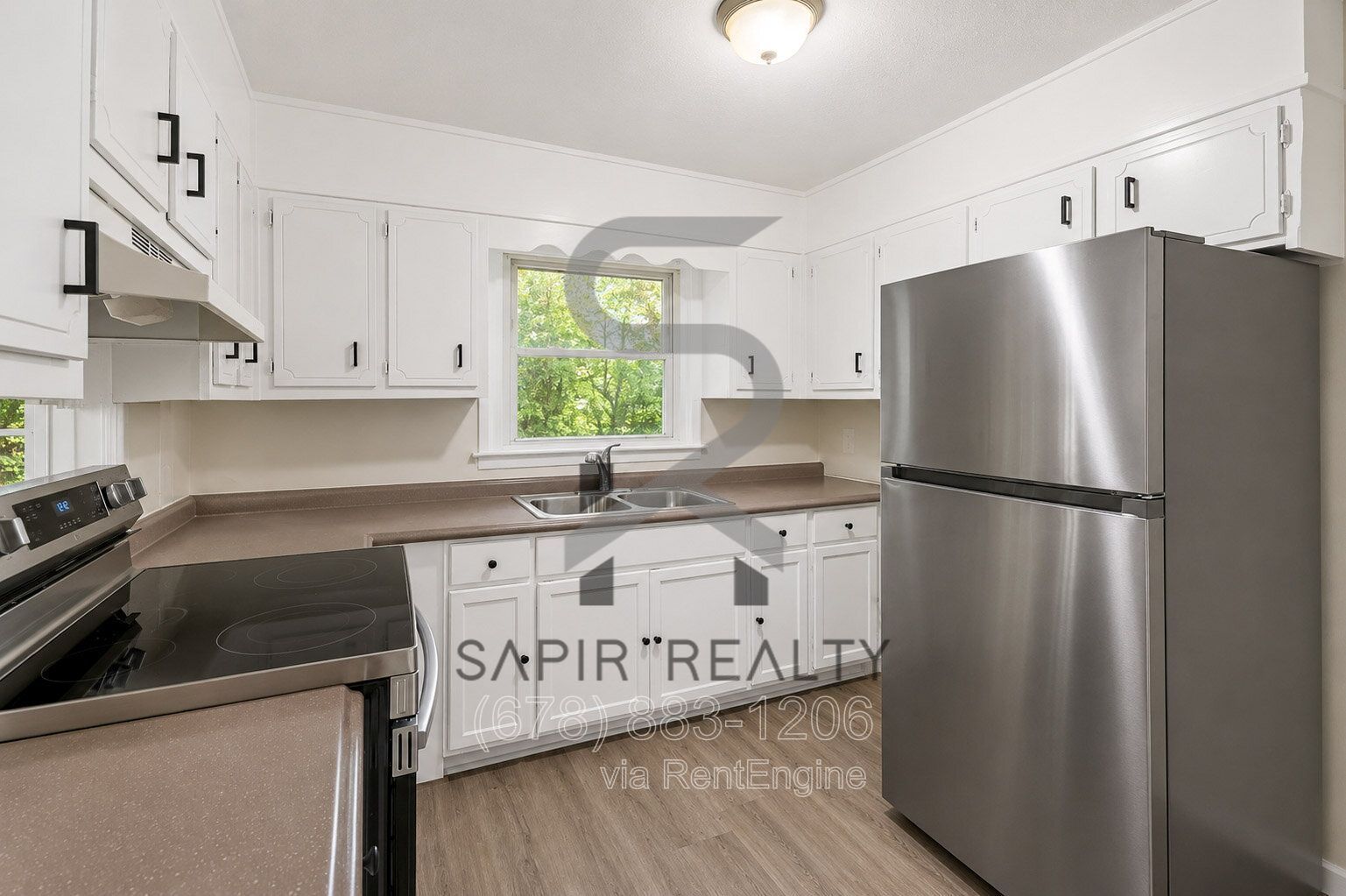 Paws Welcome! Charming 3BR Home in Historic Lithonia property image