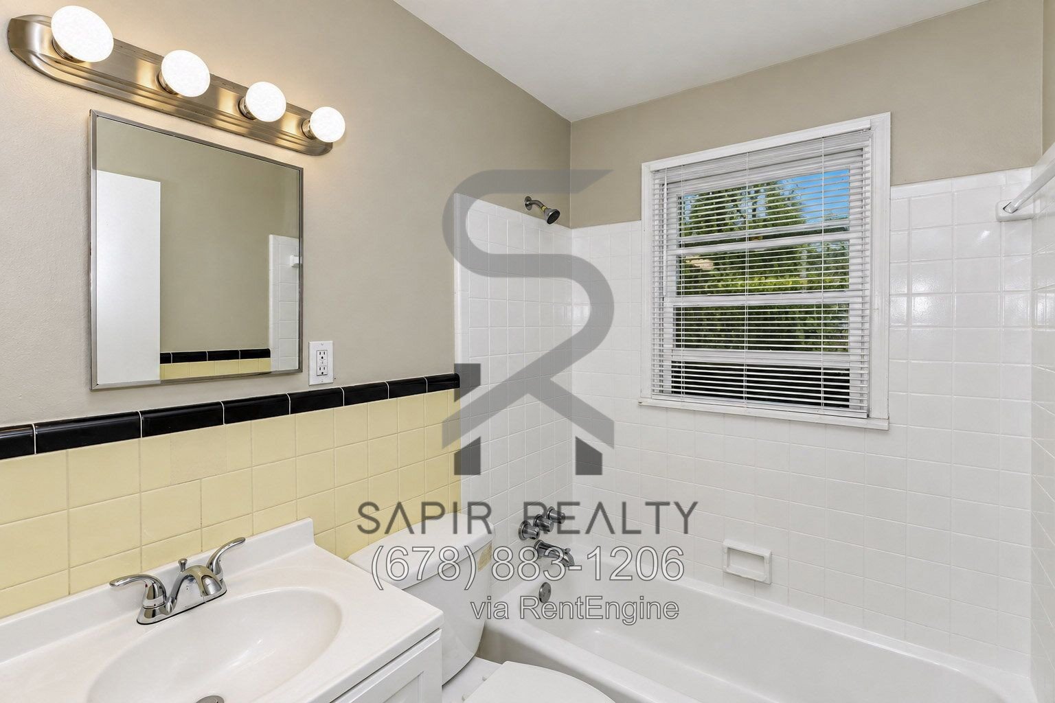 Spacious Home in Glenrose Heights – Convenient South Atlanta Location property image