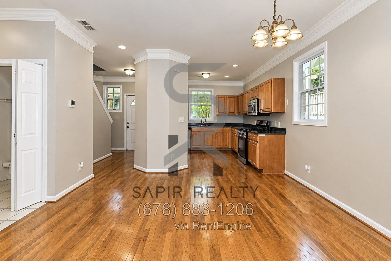 Charming 3-Bed Oasis in Atlanta's Heart – Spacious 1,438 Sq. Ft. with 2.5 Baths! property image