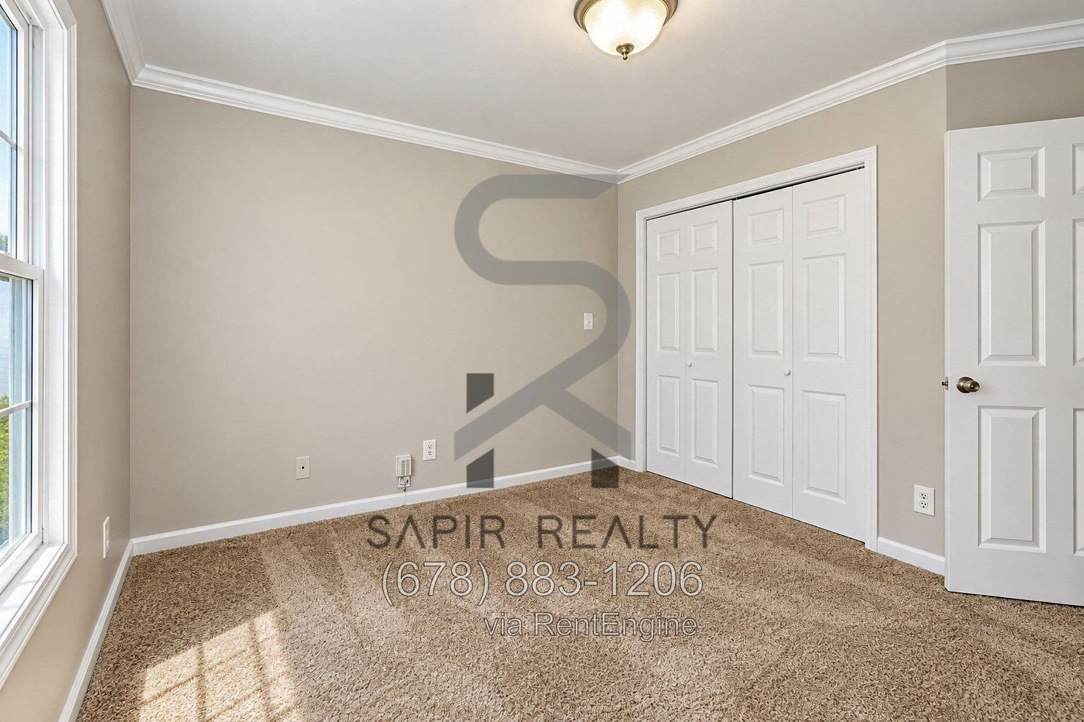 Charming 3-Bed Oasis in Atlanta's Heart – Spacious 1,438 Sq. Ft. with 2.5 Baths! property image