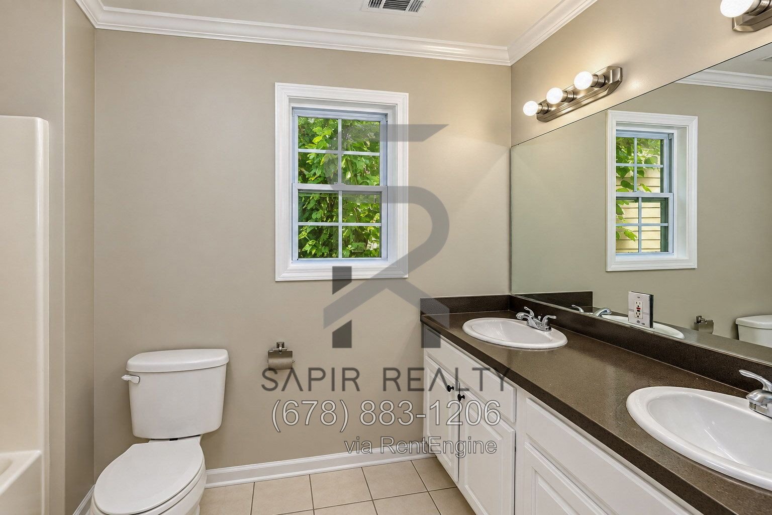 Charming 3-Bed Oasis in Atlanta's Heart – Spacious 1,438 Sq. Ft. with 2.5 Baths! property image
