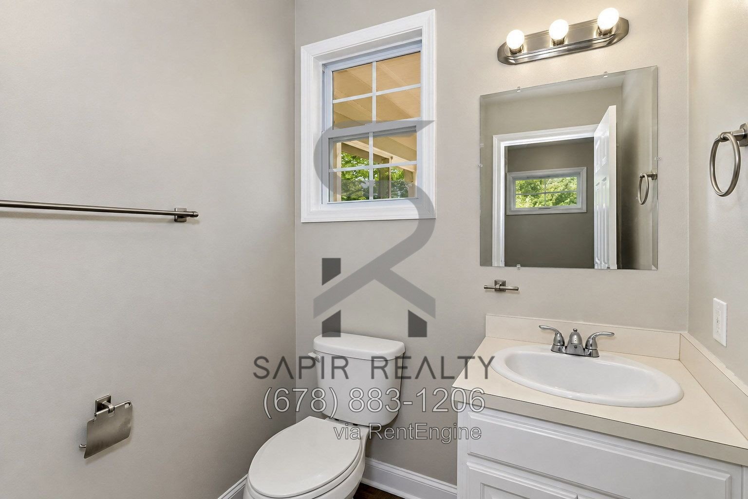 Charming 3-Bed Oasis in Atlanta's Heart – Spacious 1,438 Sq. Ft. with 2.5 Baths! property image
