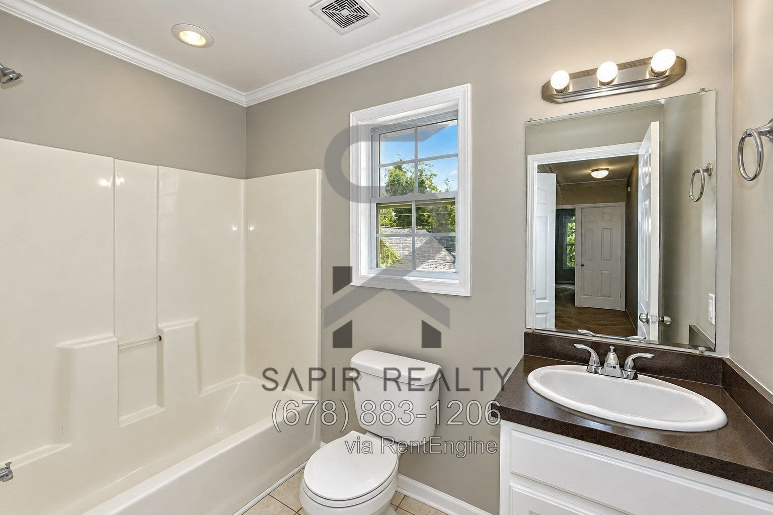 Charming 3-Bed Oasis in Atlanta's Heart – Spacious 1,438 Sq. Ft. with 2.5 Baths! property image