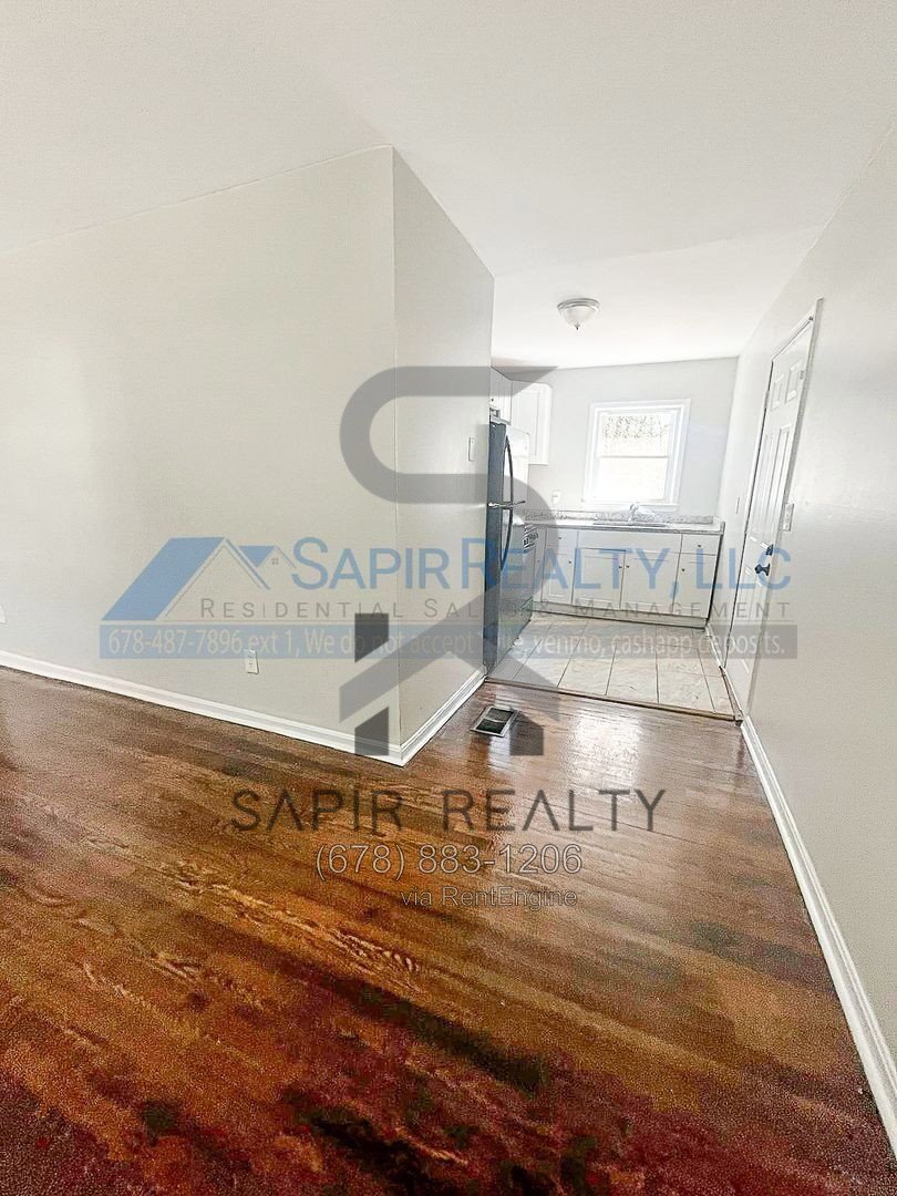 Charming 3-Bed Oasis in Atlanta - Cozy 1104 Sq. Ft. Home on Browntown Rd! property image