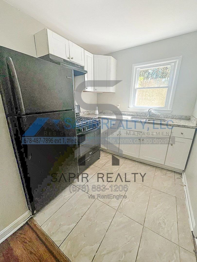 Charming 3-Bed Oasis in Atlanta - Cozy 1104 Sq. Ft. Home on Browntown Rd! property image