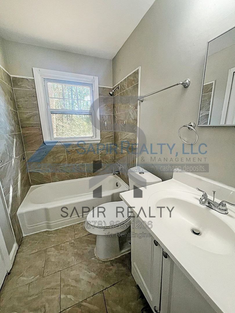 Charming 3-Bed Oasis in Atlanta - Cozy 1104 Sq. Ft. Home on Browntown Rd! property image
